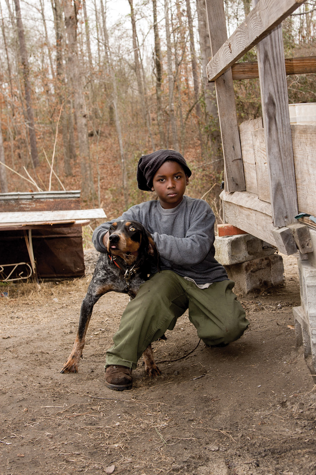 039_boy_dog_8090